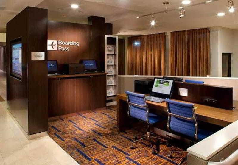 Courtyard Tampa Westshore/Airport Экстерьер фото