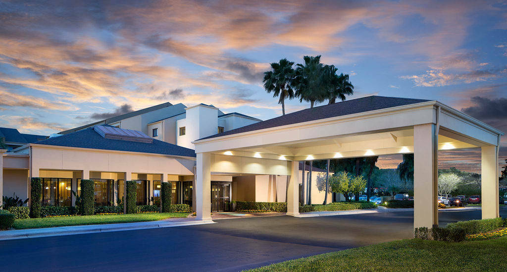 Courtyard Tampa Westshore/Airport Экстерьер фото